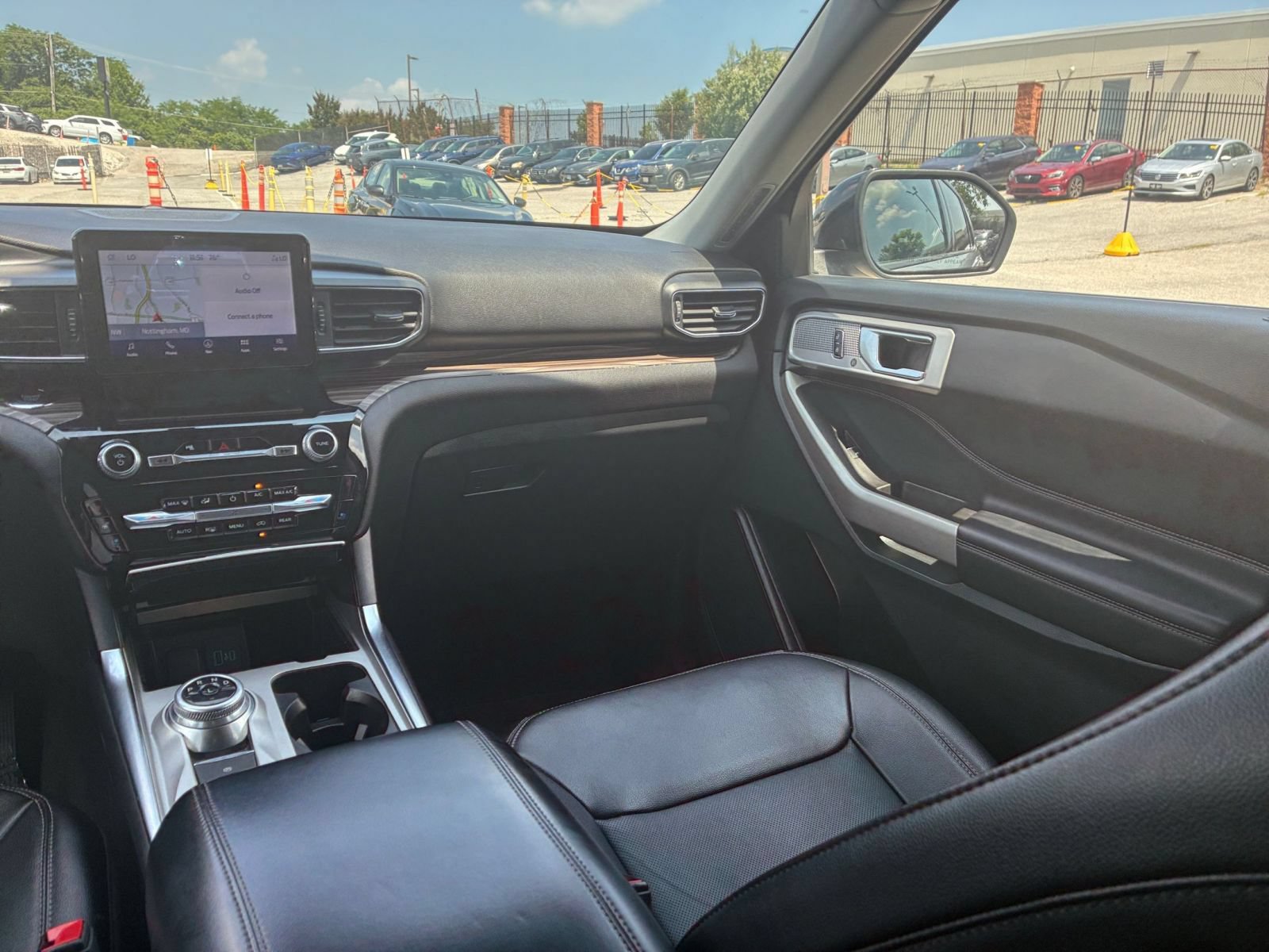 Used 2024 Ford Explorer Limited RWD image 25