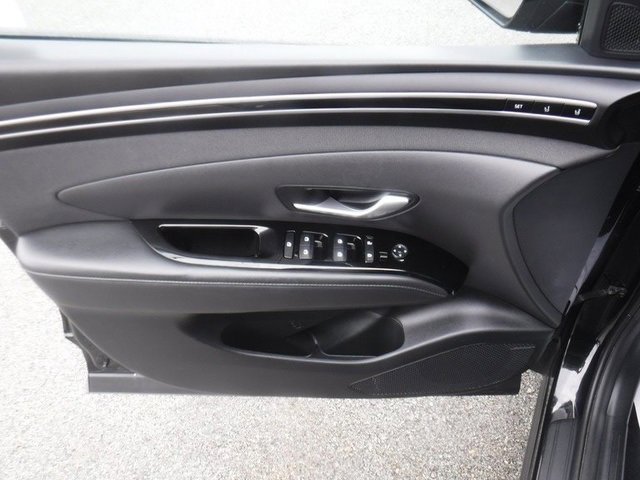 Used 2024 Hyundai Tucson Limited image 15