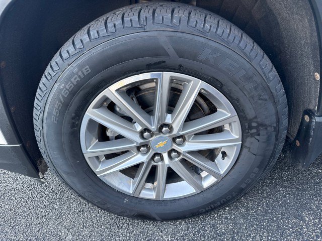 Used 2022 Chevrolet Traverse LT FWD image 12
