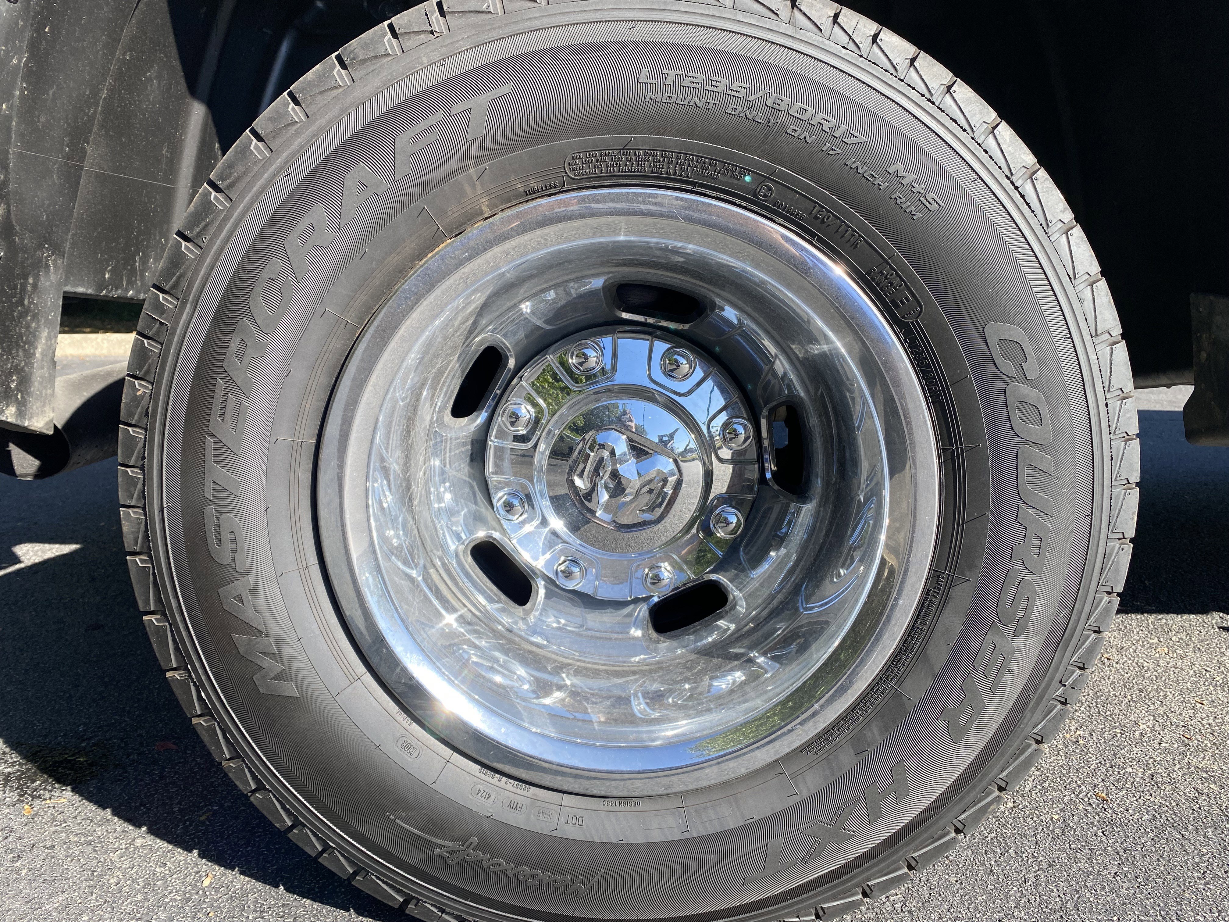 Used 2024 RAM 3500 Big Horn image 38