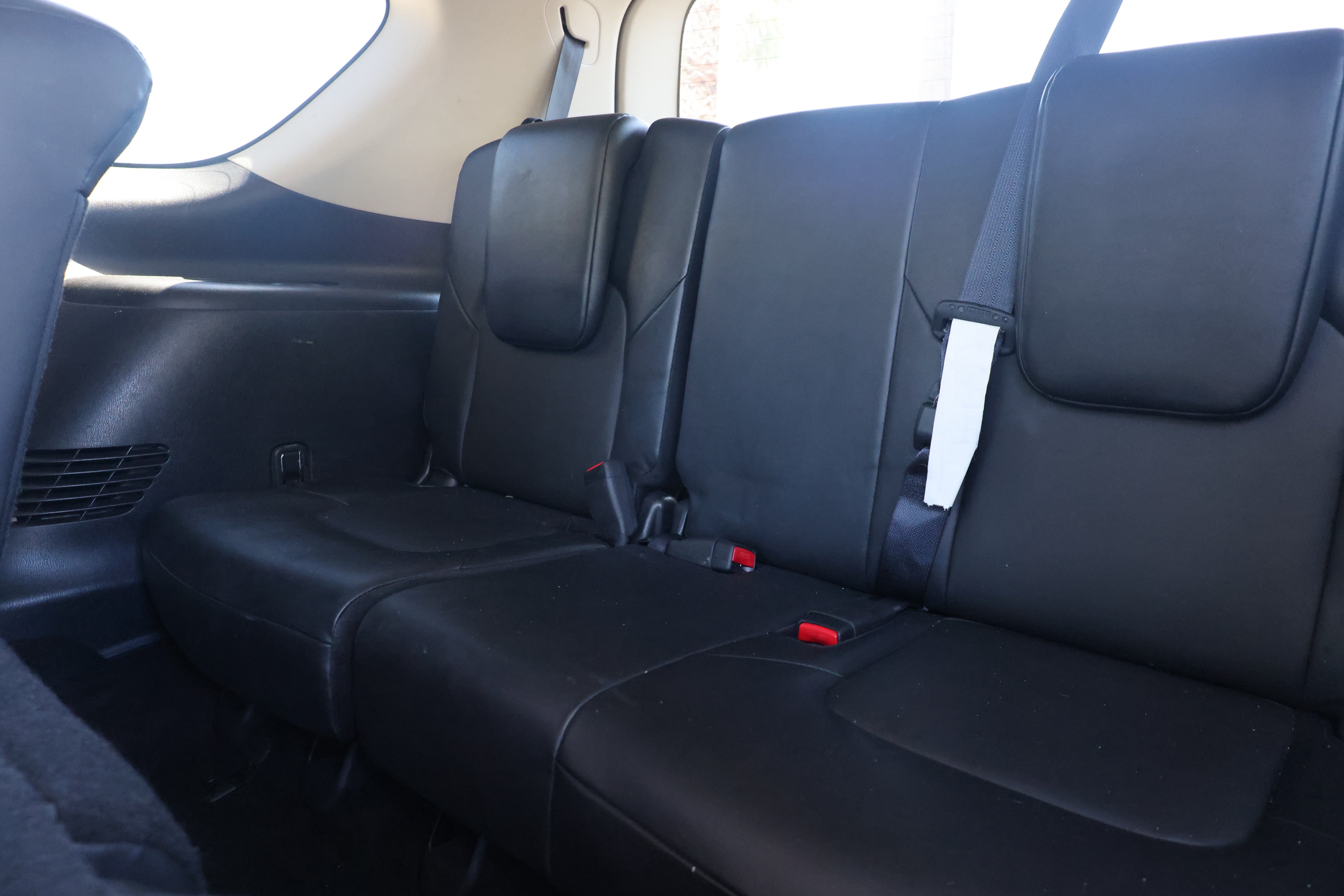Used 2024 Nissan Armada SV RWD image 13