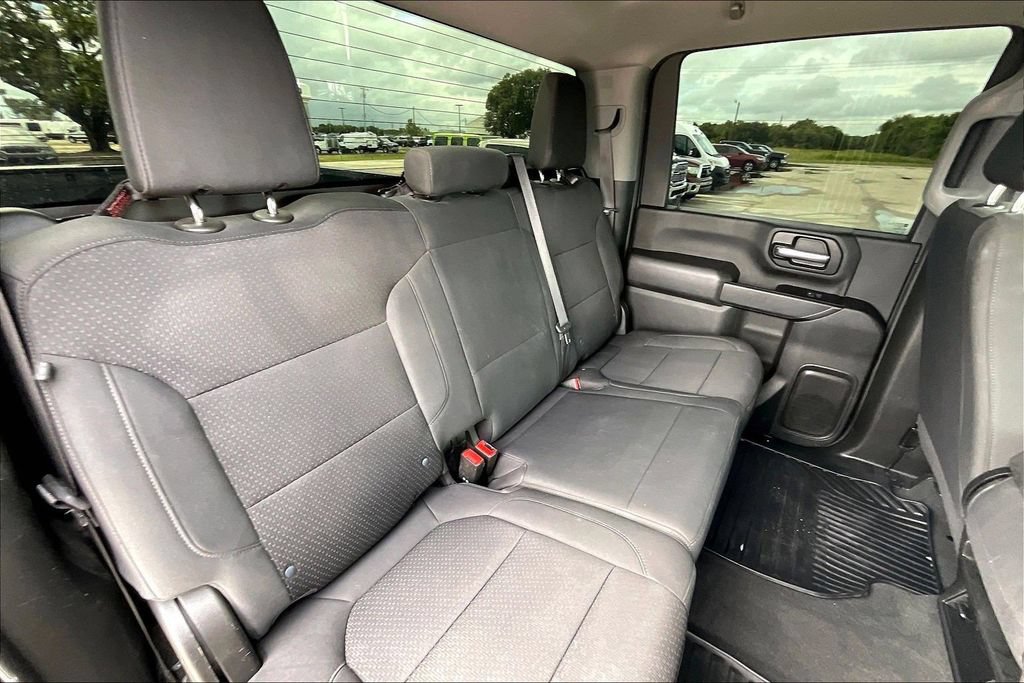 Used 2022 Chevrolet Silverado 2500 Custom w/ Custom Value Package AWD/4WD image 21