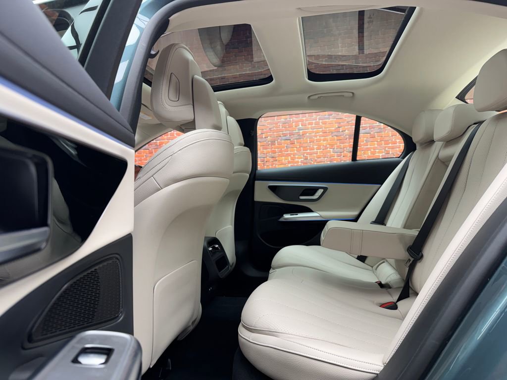 Certified 2025 Mercedes-Benz E 350 4MATIC Sedan image 23