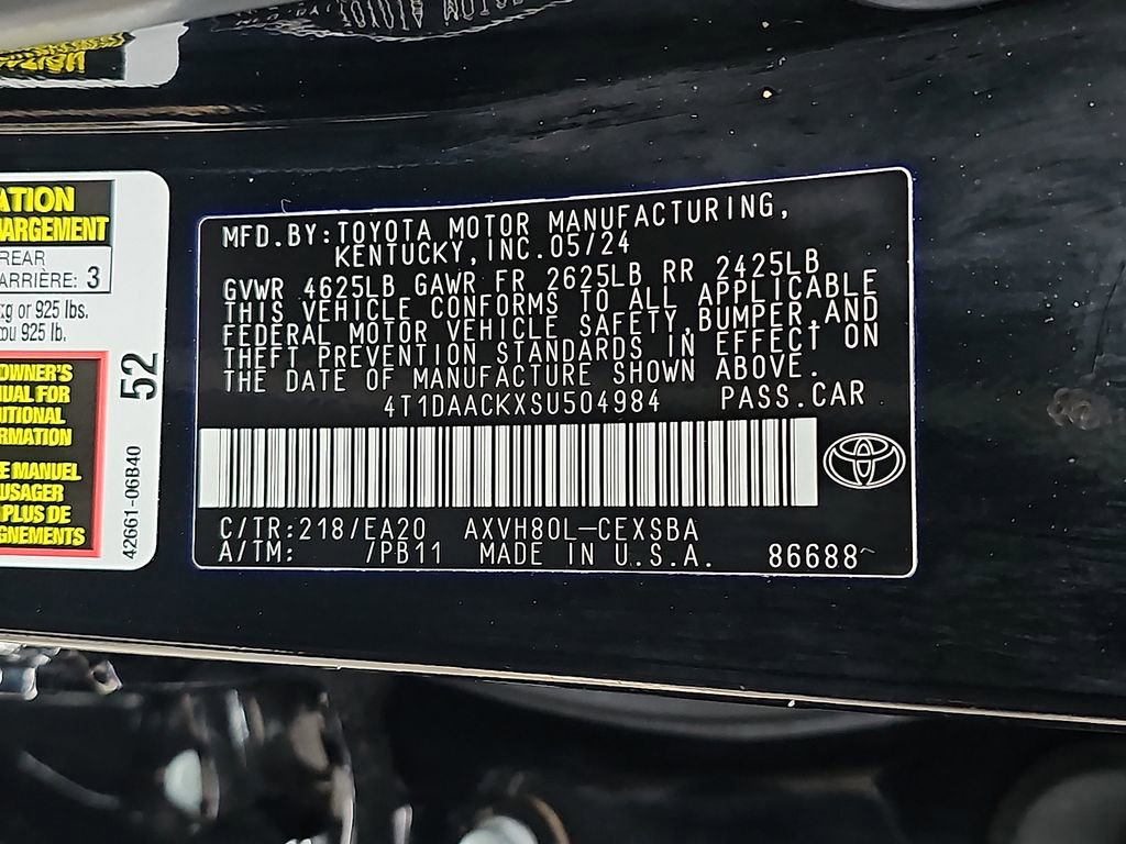 Used 2025 Toyota Camry SE FWD image 26