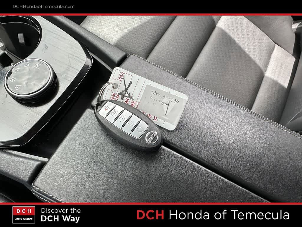 Used 2021 Nissan Rogue SV w/ Premium Package AWD/4WD image 14