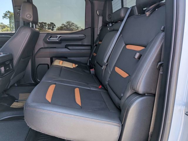 Used 2022 GMC Sierra 1500 AT4 w/ Technology Package AWD/4WD image 14