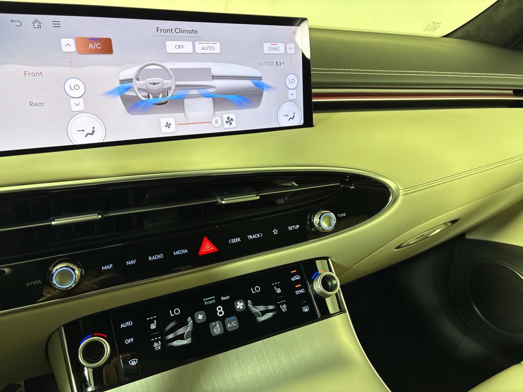New 2027 Genesis GV70 2.5T Sport Prestige AWD/4WD image 32