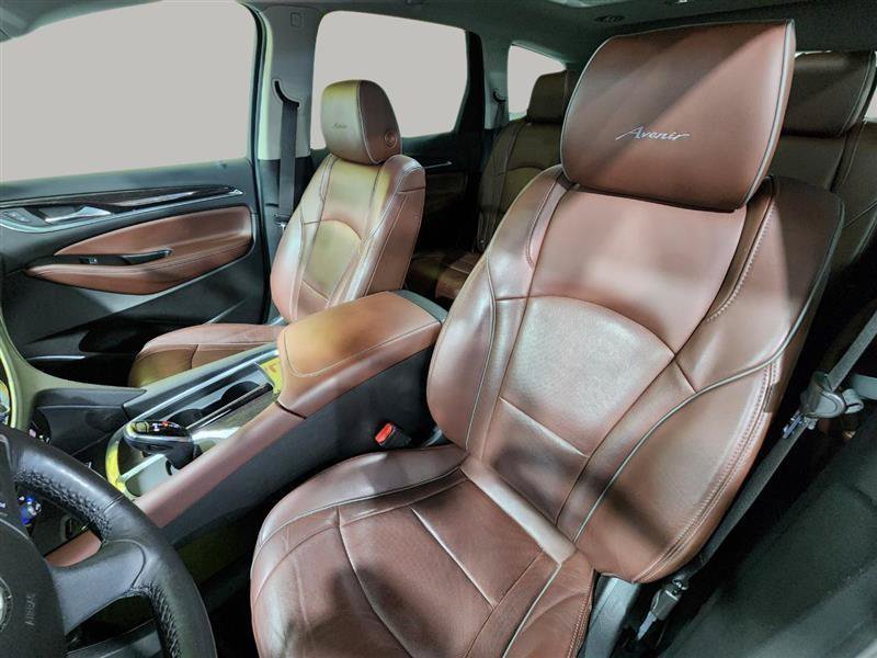 Used 2020 Buick Enclave Avenir w/ Avenir Technology Package AWD/4WD image 32