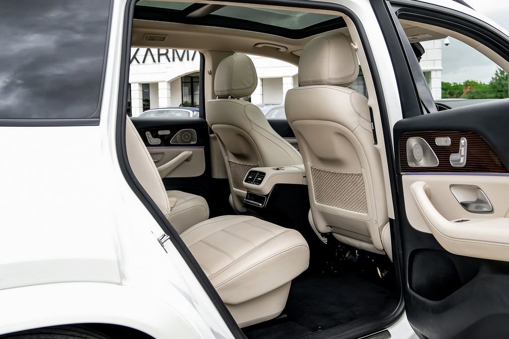 Used 2023 Mercedes-Benz GLS 580 4MATIC image 54