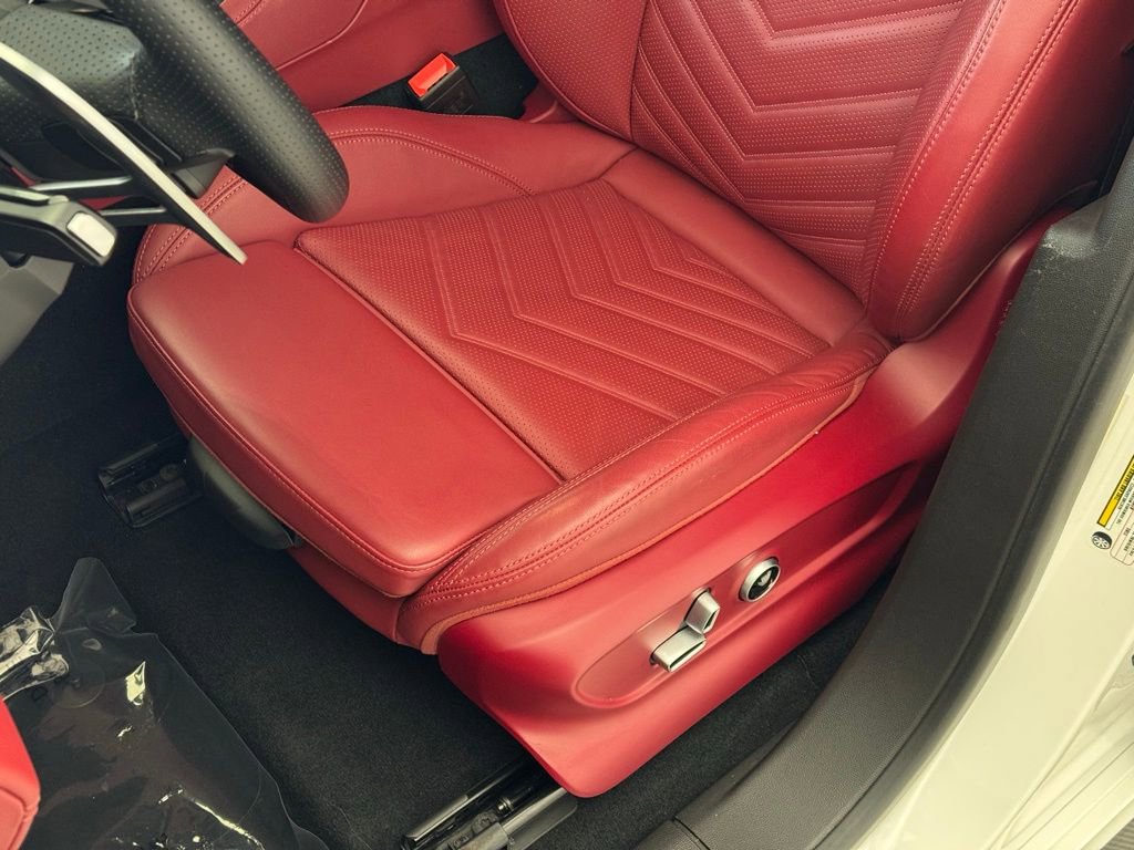 Used 2024 Maserati Grecale Trofeo image 6