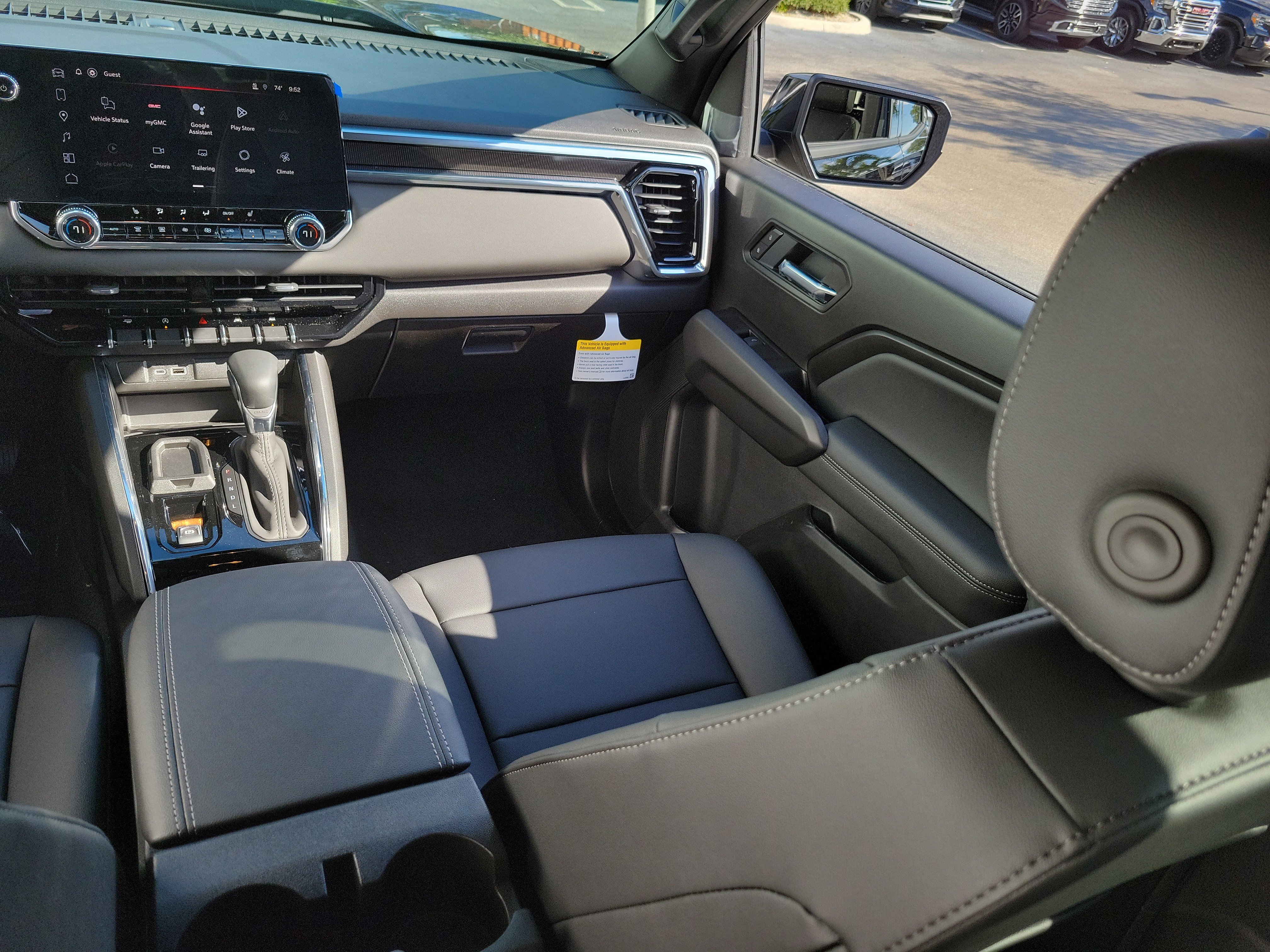 New 2026 GMC Canyon Elevation w/ Convenience Package image 16