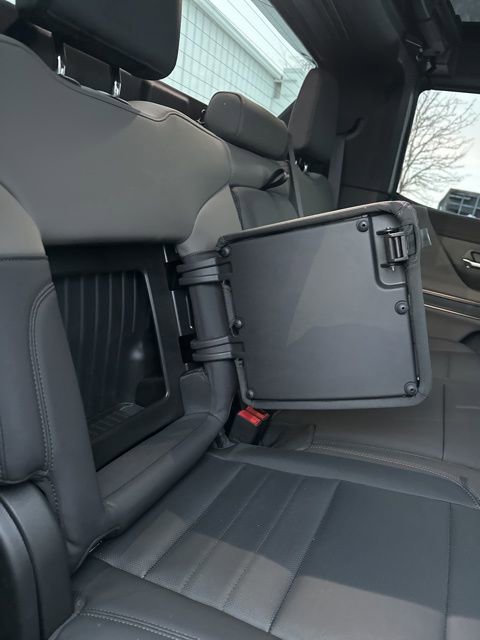 Used 2024 GMC Hummer EV 2X w/ LPO, Illumination Package image 46