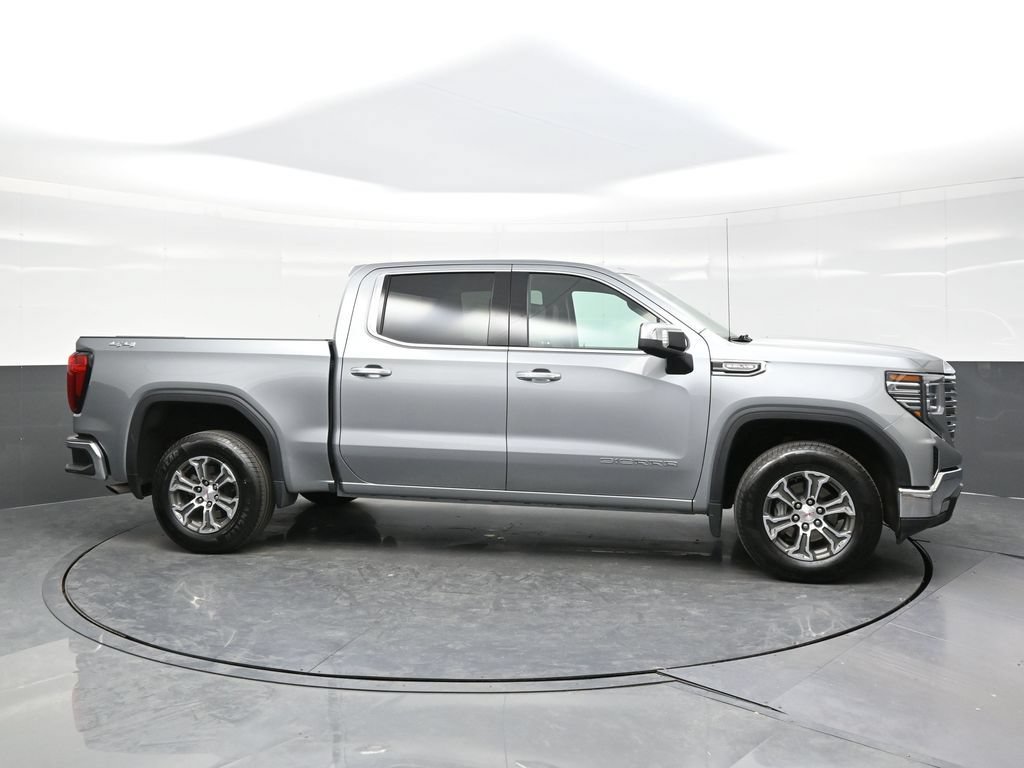 Used 2025 GMC Sierra 1500 SLT AWD/4WD image 8