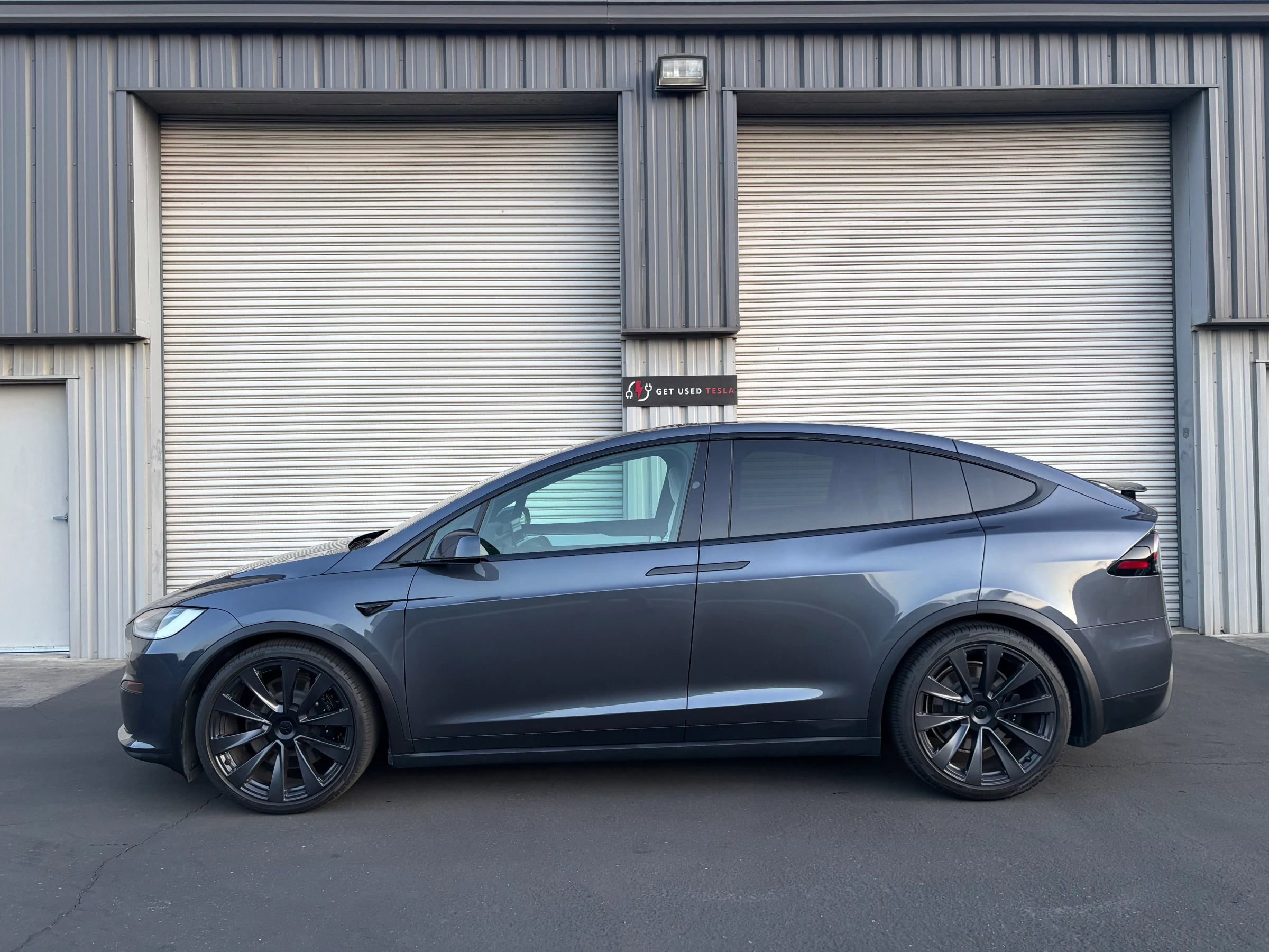 Used 2023 Tesla Model X AWD/4WD image 3