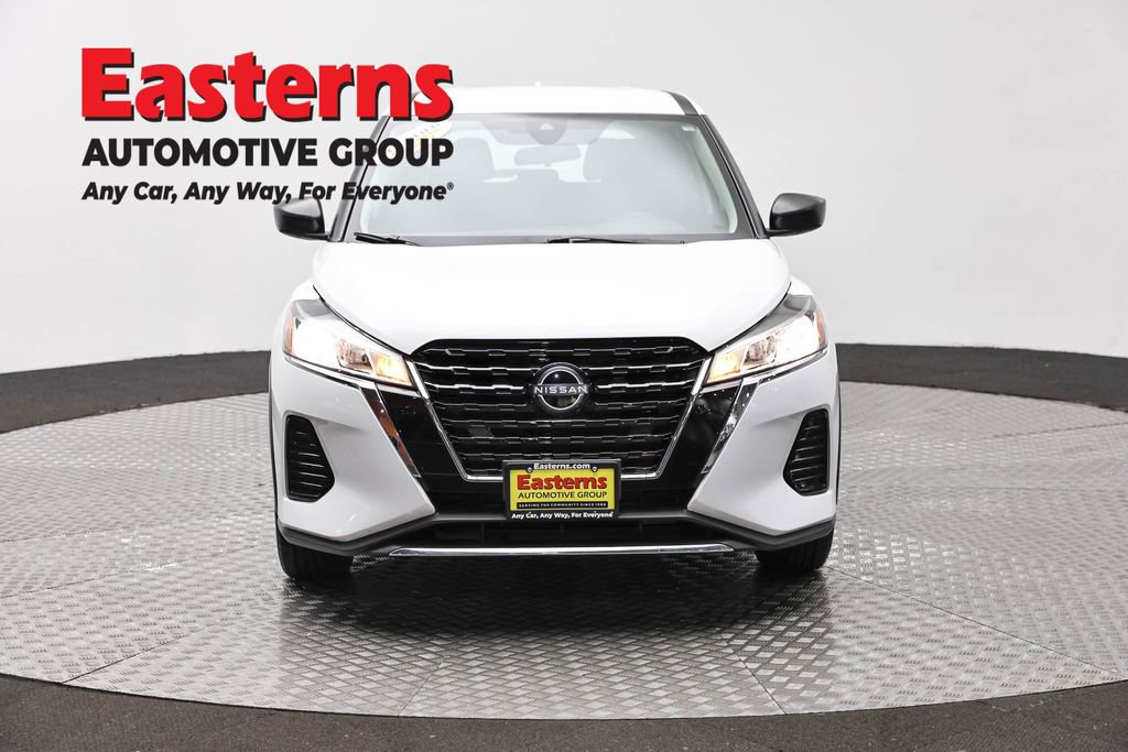Used 2024 Nissan Kicks S FWD image 2