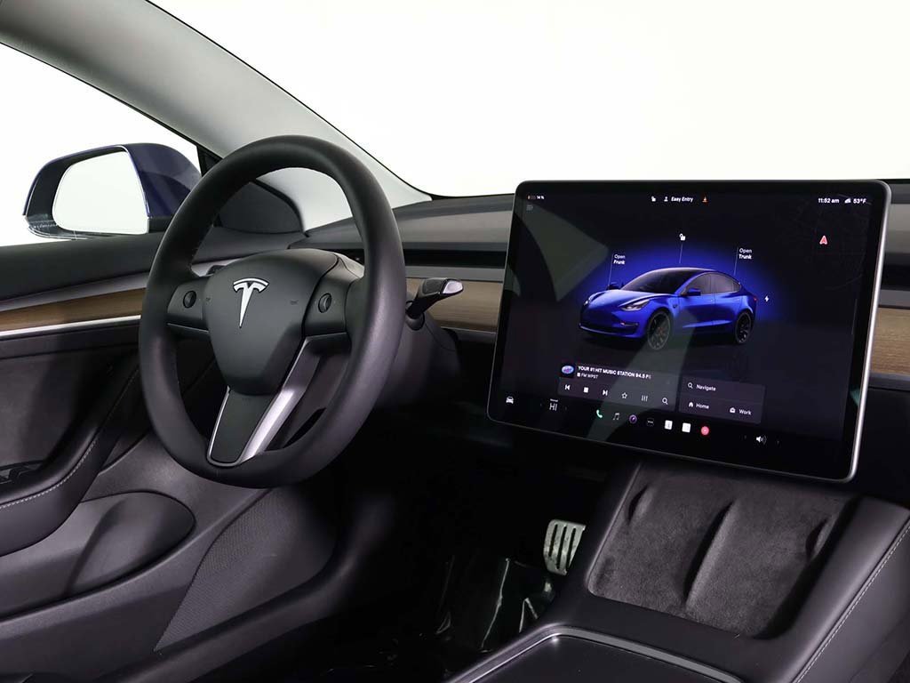 Used 2023 Tesla Model 3 Performance image 29