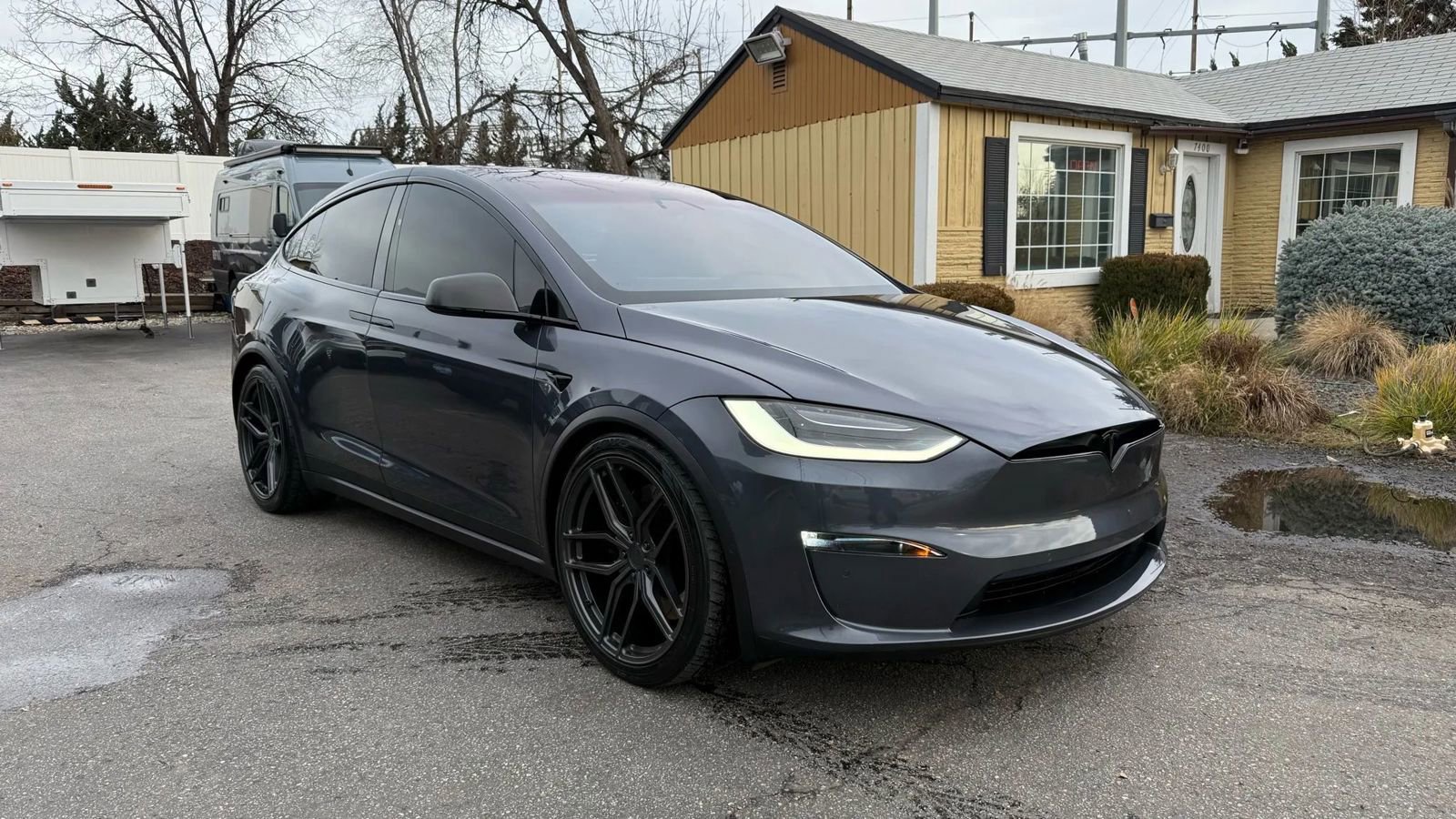 Used 2022 Tesla Model X Plaid image 22