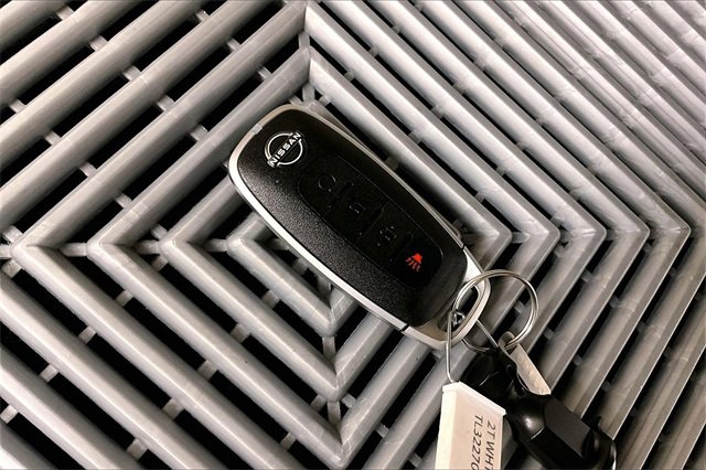 New 2026 Nissan Kicks SR w/ SR Premium Package image 12