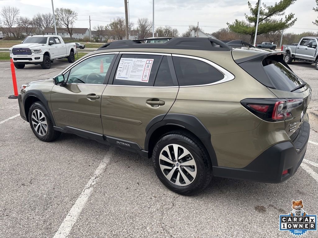 Used 2024 Subaru Outback Premium image 19