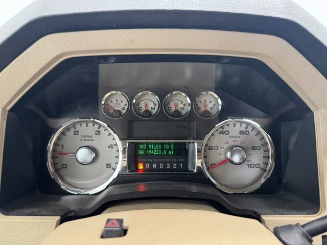 Used 2010 Ford F350 Lariat image 2