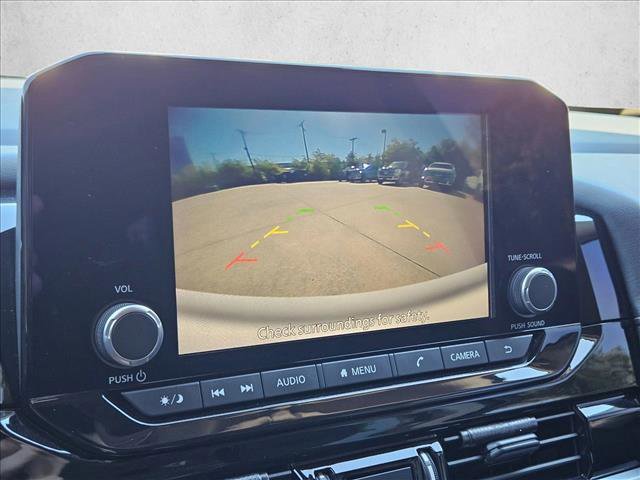 Used 2024 Nissan Pathfinder SV w/ SV Premium Package image 14