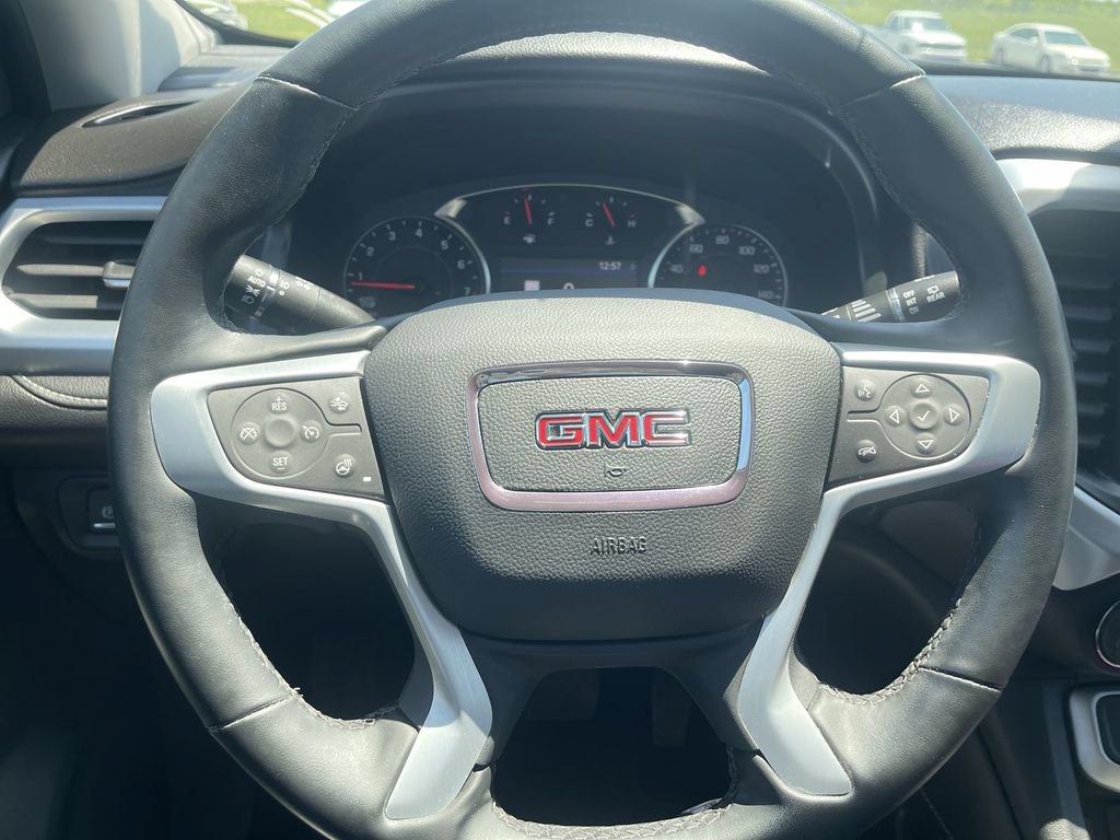 Used 2023 GMC Acadia SLT w/ Preferred Package AWD/4WD image 11