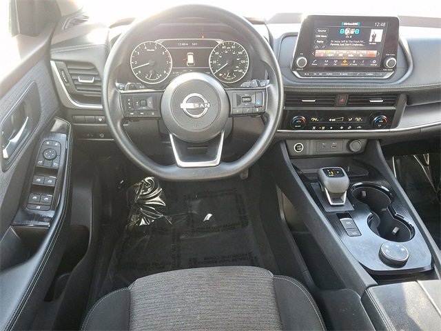 Used 2023 Nissan Rogue SV image 12