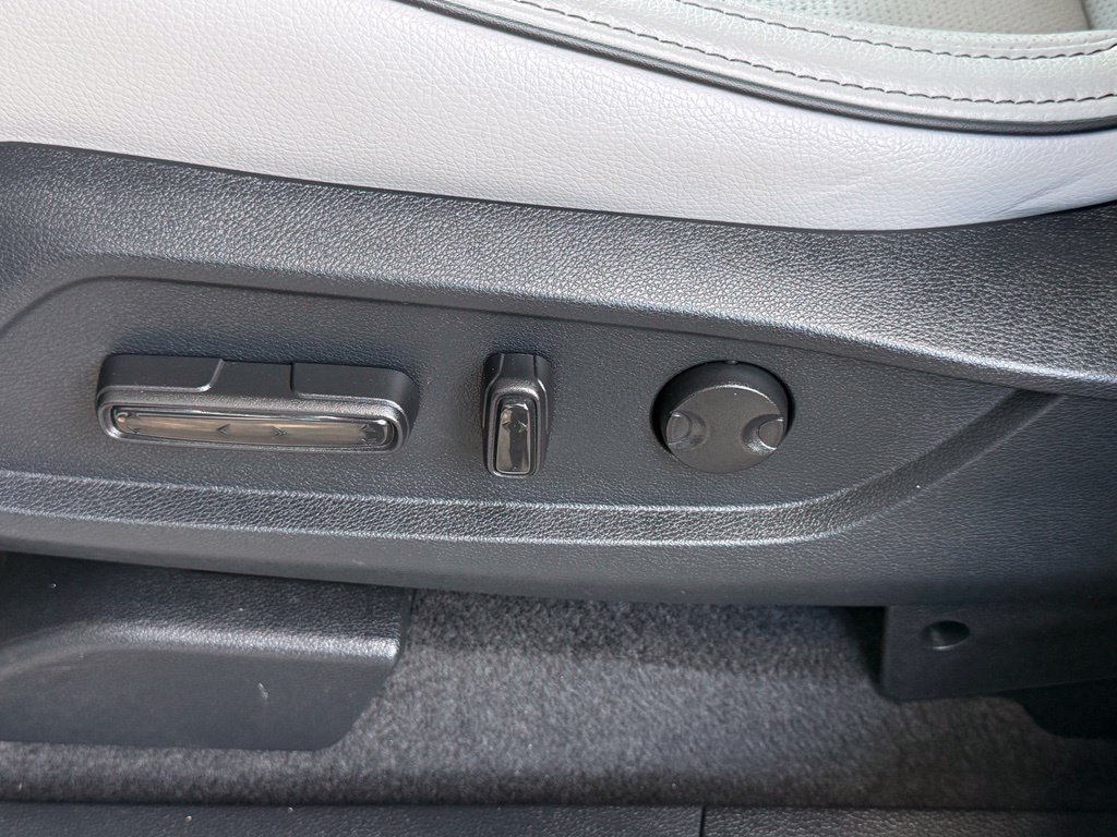 Used 2023 Honda Pilot Elite image 28