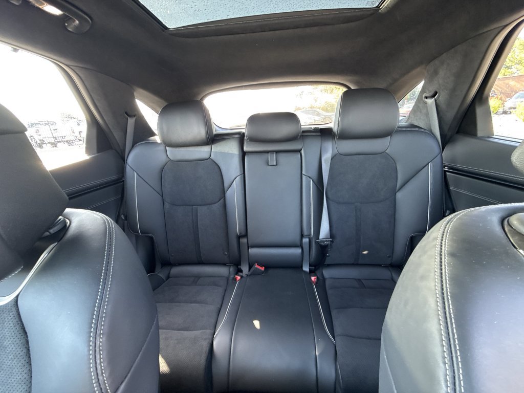 Used 2022 Genesis GV70 3.5T Sport w/ Sport Prestige Package AWD/4WD image 18