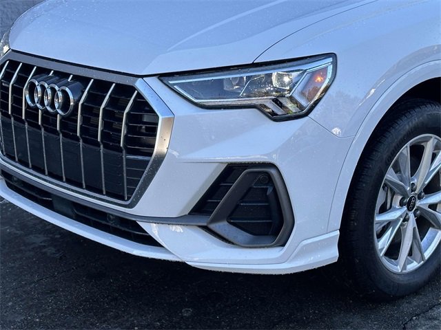 Certified 2025 Audi Q3 2.0T Premium w/ Convenience Package image 8