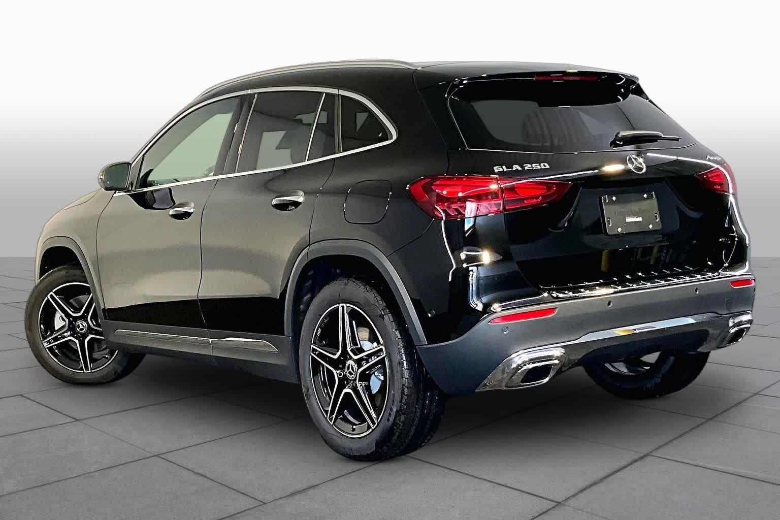 New 2026 Mercedes-Benz GLA 250 4MATIC image 3