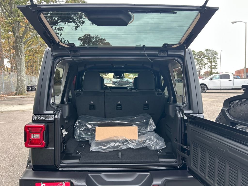 New 2026 Jeep Wrangler Sport S image 29