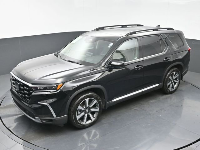 Used 2025 Honda Pilot Elite image 29