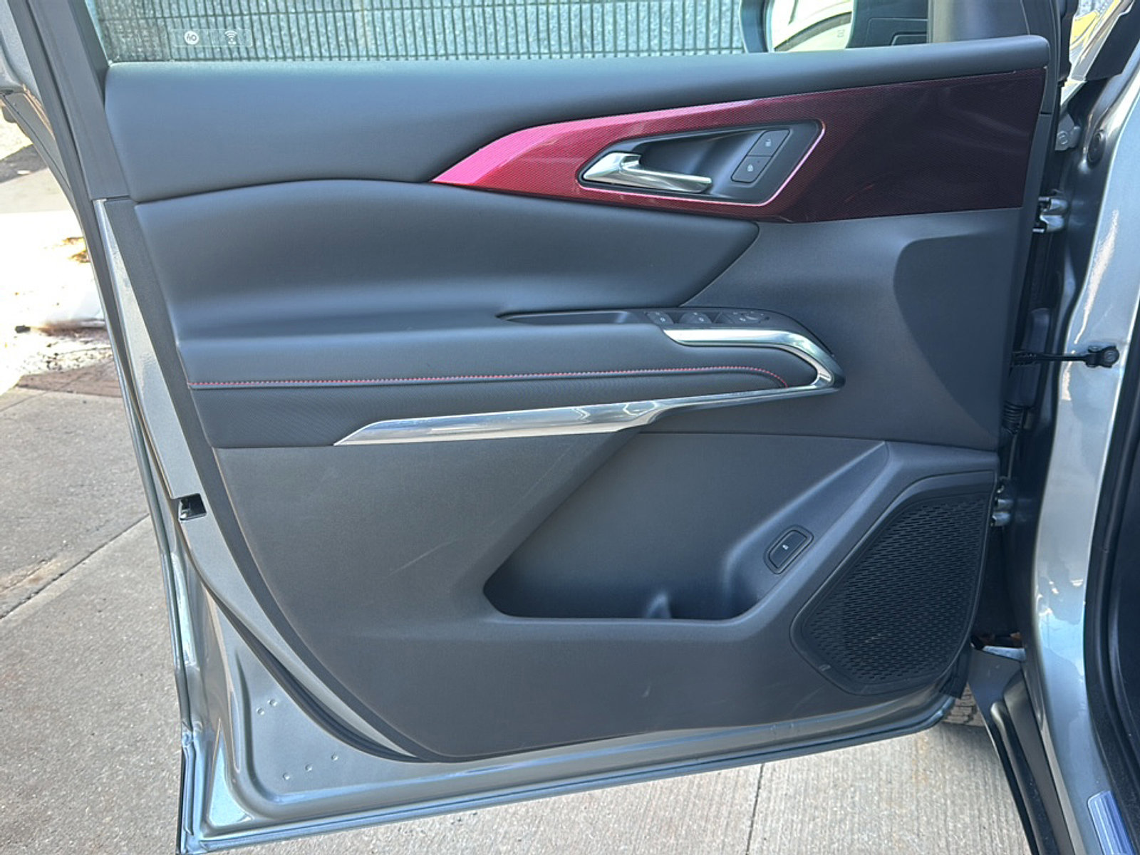 Used 2024 Chevrolet Traverse Z71 w/ LPO, Floor Liner Package image 15