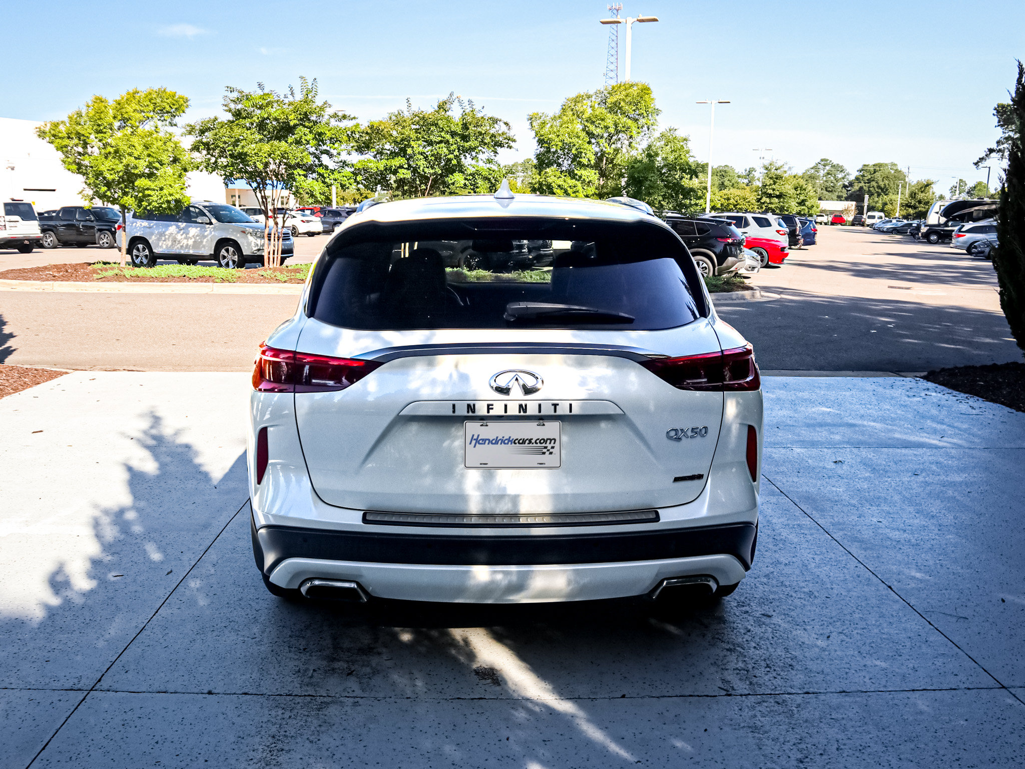 Used 2020 INFINITI QX50 Essential w/ Edition 30 Package FWD image 10