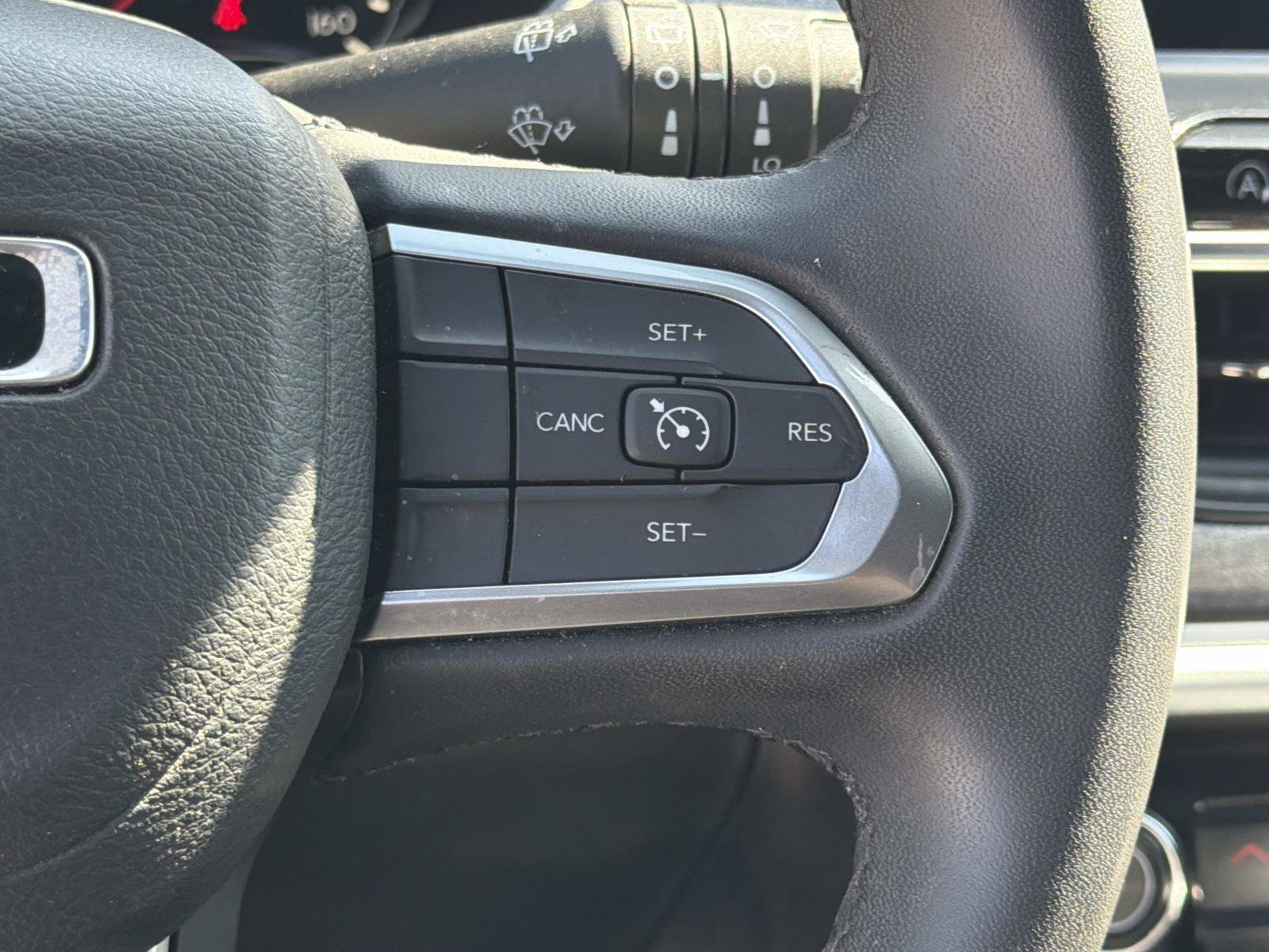 Used 2024 Jeep Compass Latitude AWD/4WD image 10