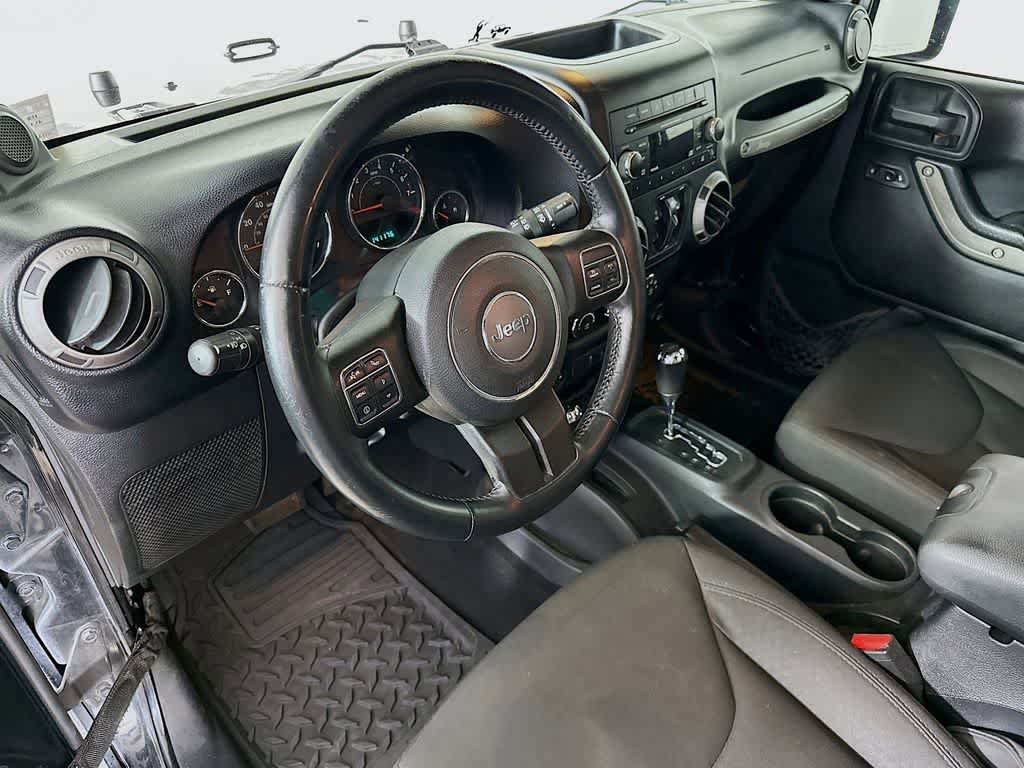 Used 2014 Jeep Wrangler Unlimited Sport w/ Quick Order Package 24S AWD/4WD image 2