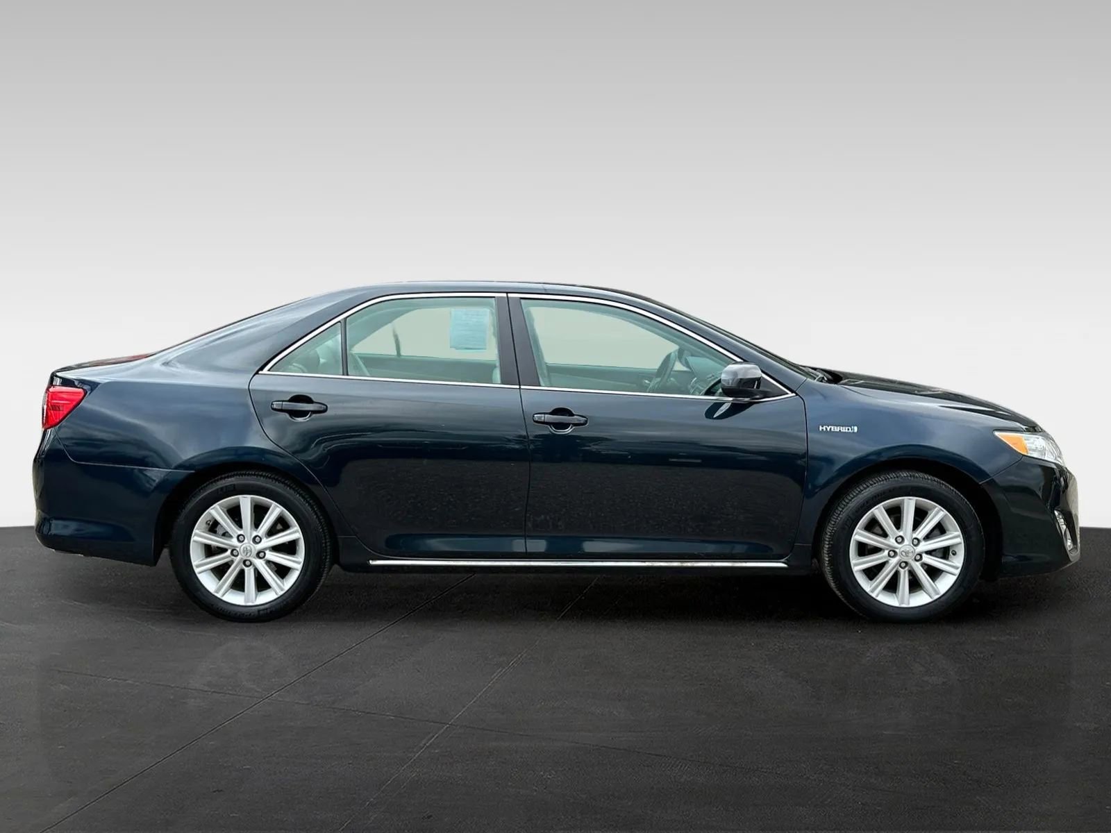 Used 2012 Toyota Camry XLE image 8