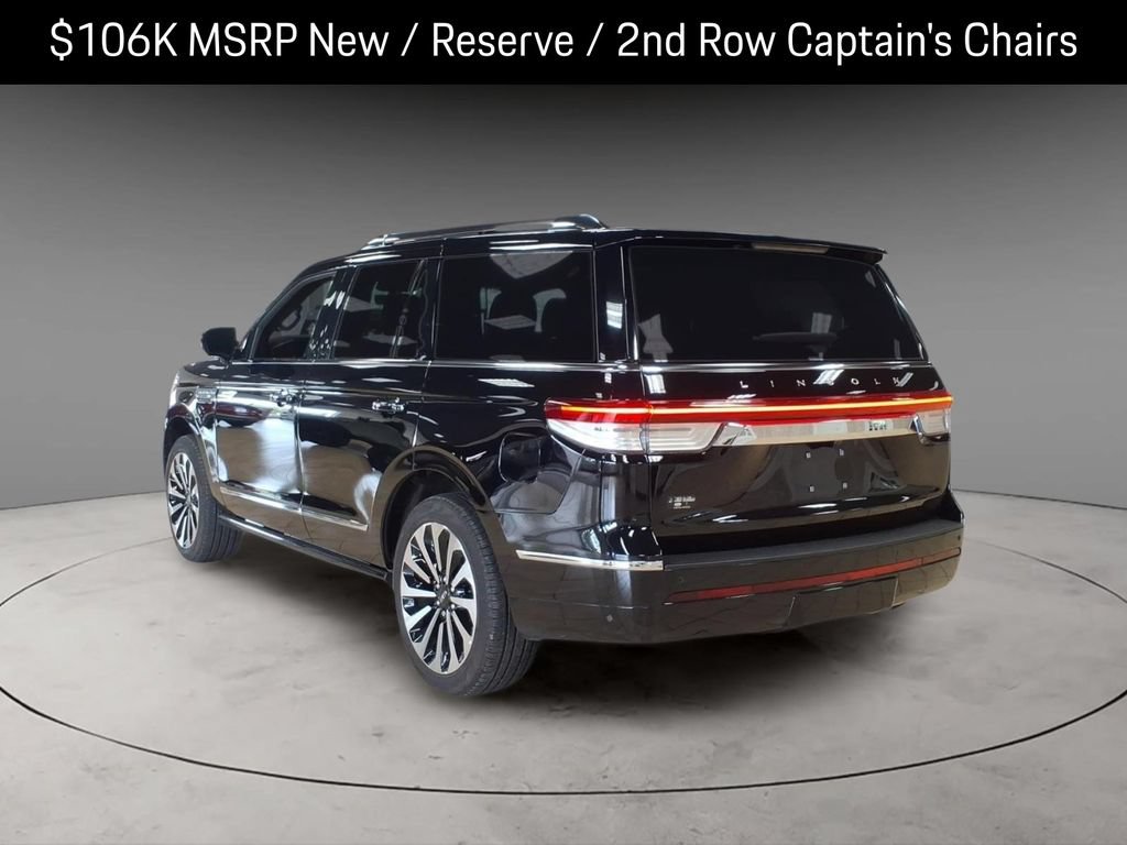 Used 2023 Lincoln Navigator Reserve AWD/4WD image 3