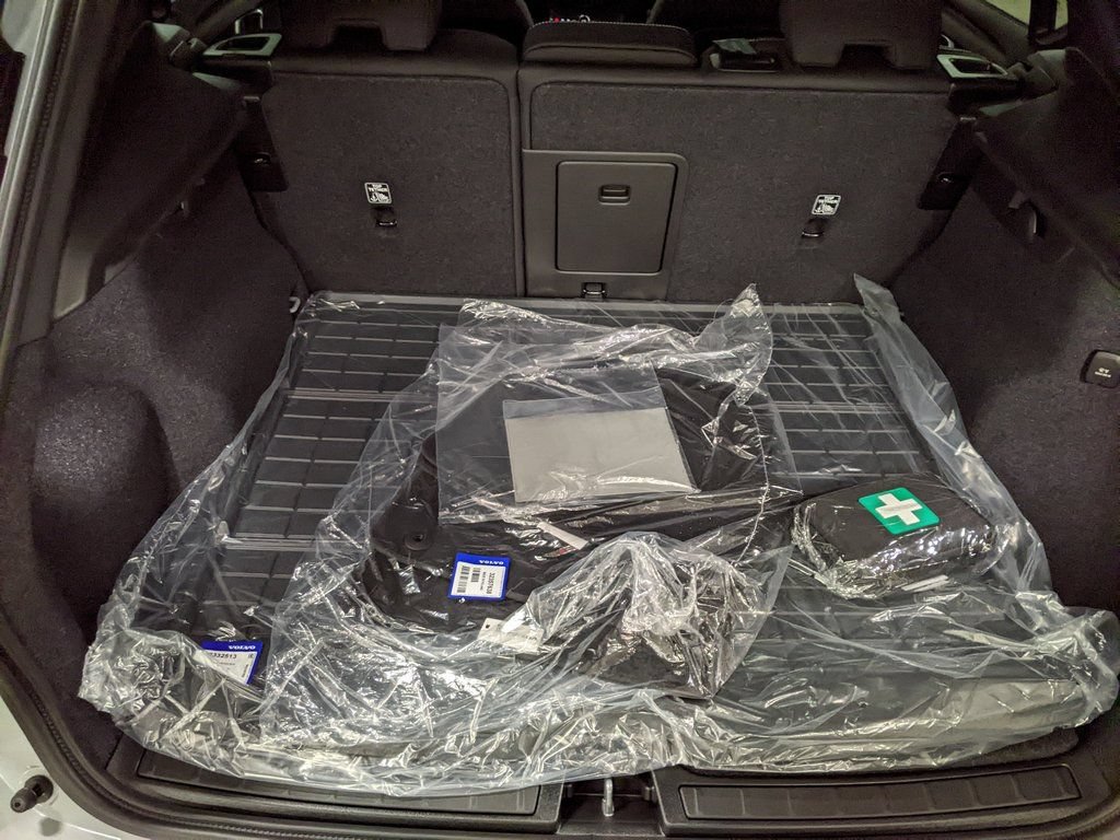 New 2026 Volvo XC40 B5 Ultra w/ Protection Package Premier AWD/4WD image 25
