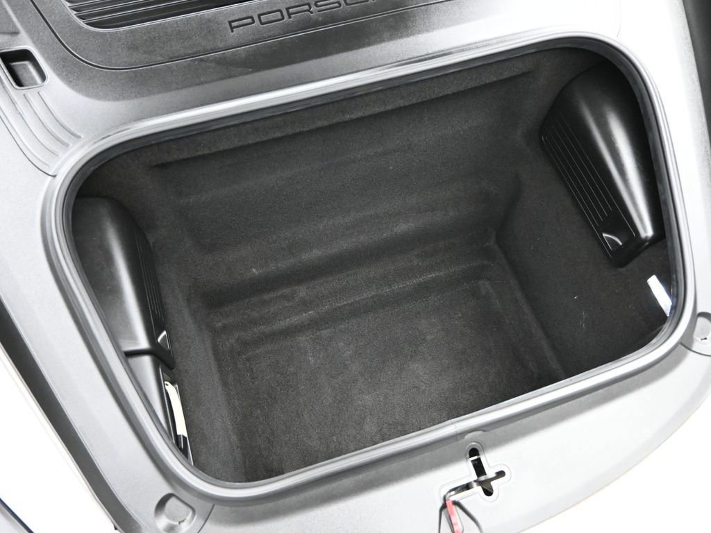 Used 2018 Porsche 718 Cayman GTS image 9