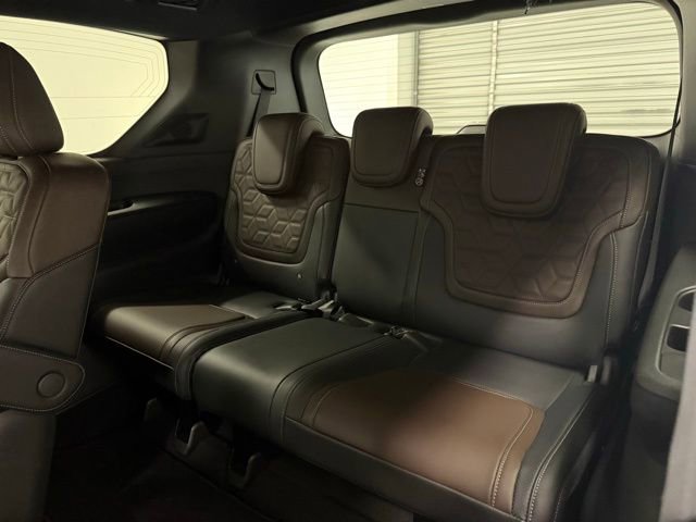 New 2025 Nissan Armada Platinum w/ Convenience Package image 15