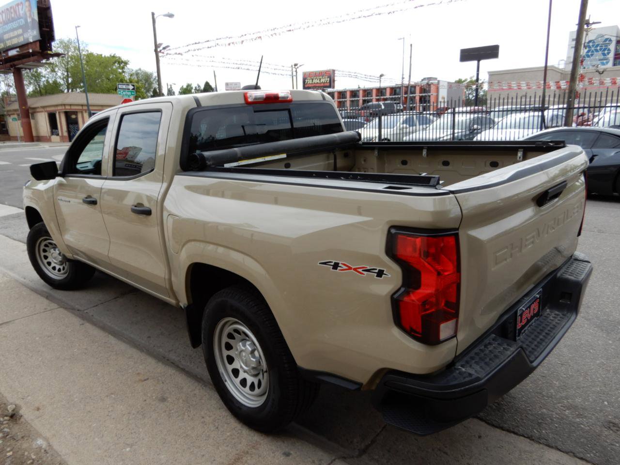 Used 2023 Chevrolet Colorado W/T w/ WT Convenience Package II AWD/4WD image 7