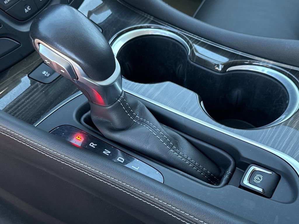 Used 2019 Buick Envision Essence image 30