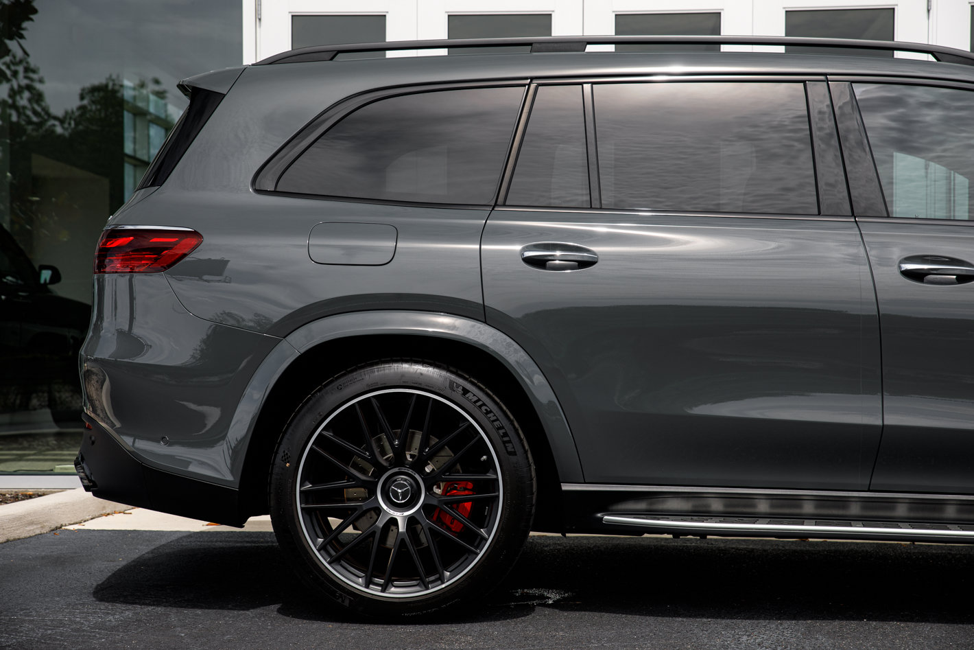 Used 2025 Mercedes-Benz GLS 63 AMG 4MATIC image 16