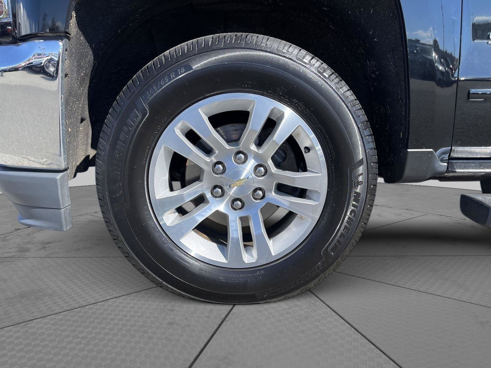 Used 2018 Chevrolet Silverado 1500 LT w/ All Star Edition AWD/4WD image 22