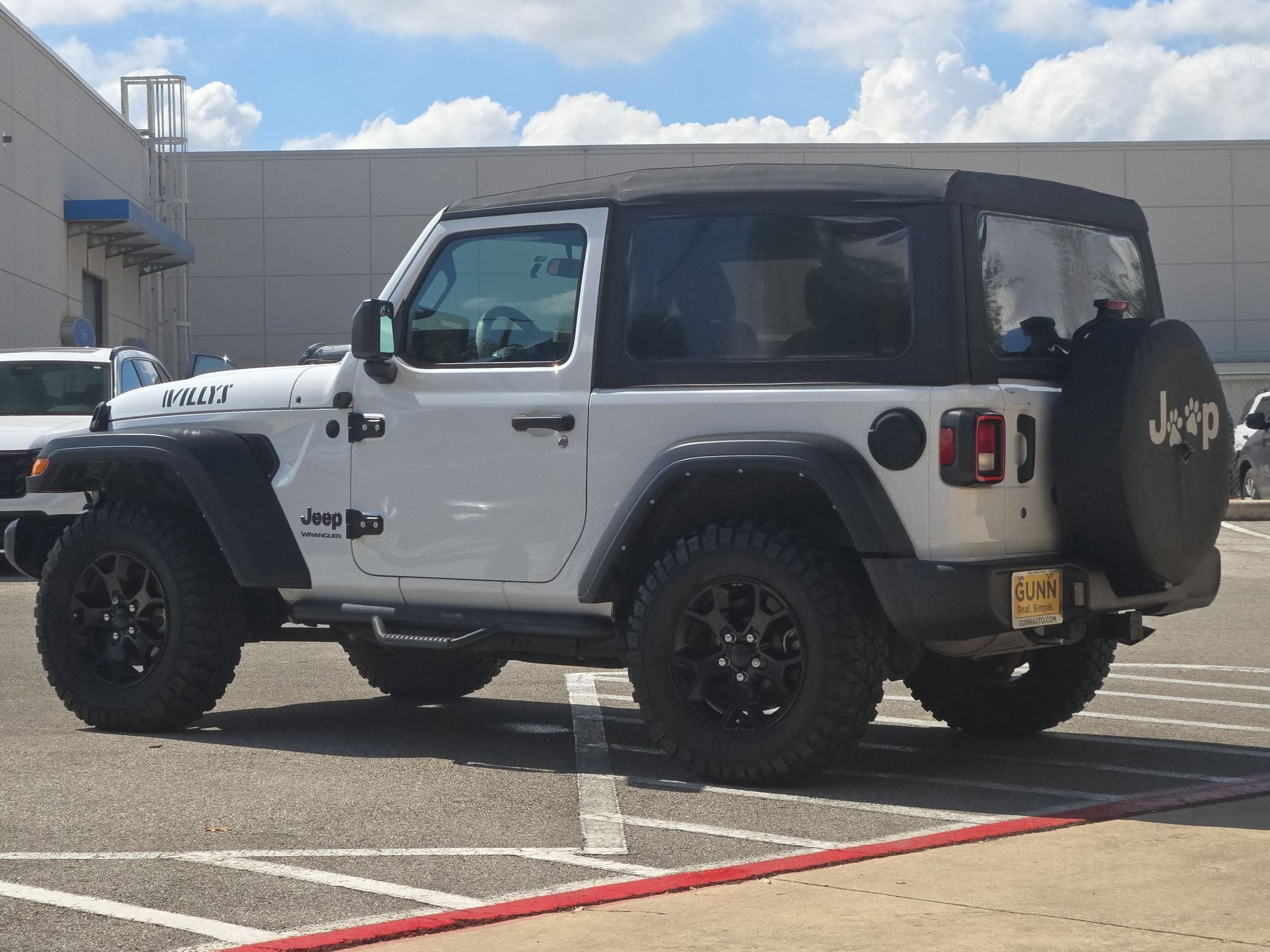 Used 2022 Jeep Wrangler Sport AWD/4WD image 5