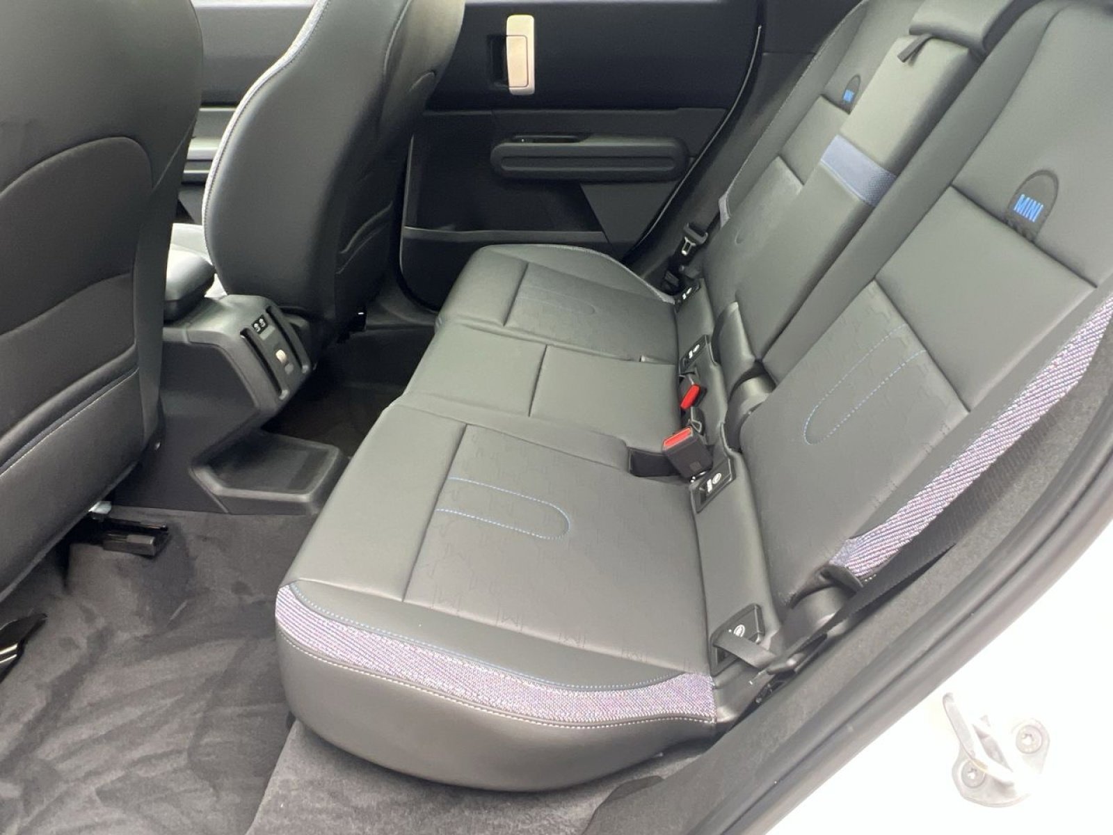 Certified 2025 MINI Cooper Countryman S image 26