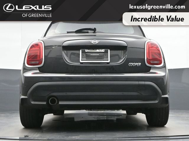 Used 2022 MINI Cooper 4-Door Hardtop image 13