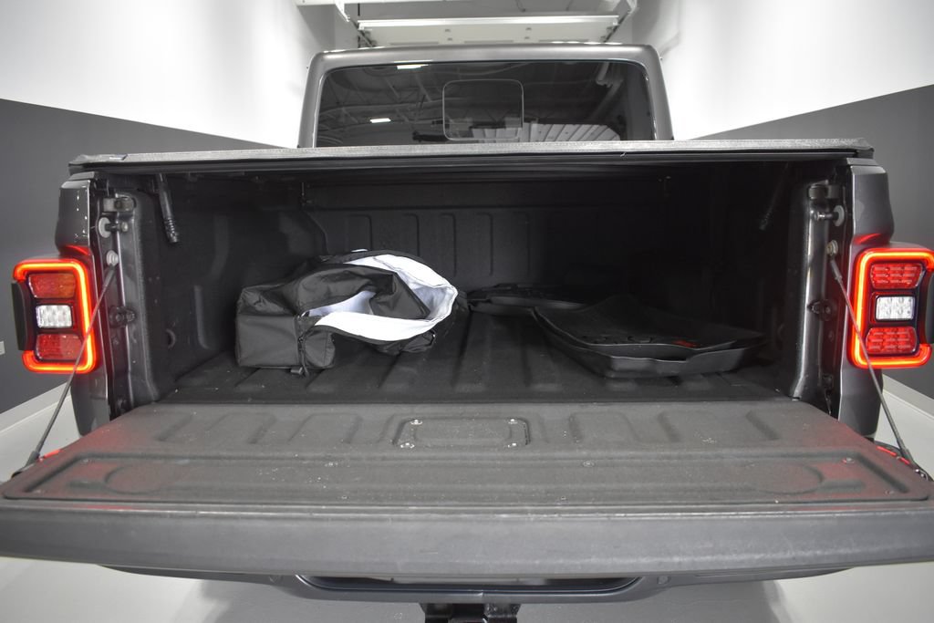 Used 2021 Jeep Gladiator Mojave AWD/4WD image 36